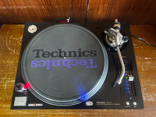 Platine vinyle DJ analogique